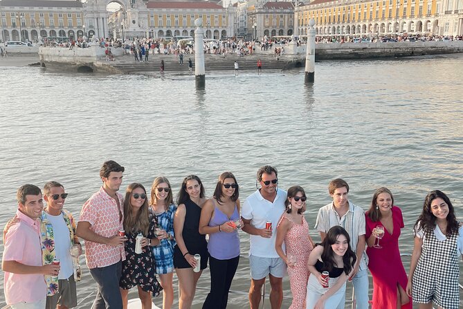 3 Hours Private Tour with Dives in Catamaran in Lisbon - Food, drinks, and the celebration angle