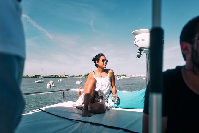 4 Hours Private Tour with Dives in Catamaran in Lisbon - Is $515.25 good value?