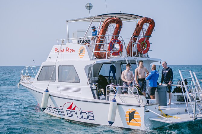 Aruba Guided Night Dive Adventure: Shallow Reefs or Shipwrecks - Forty minutes below the surface