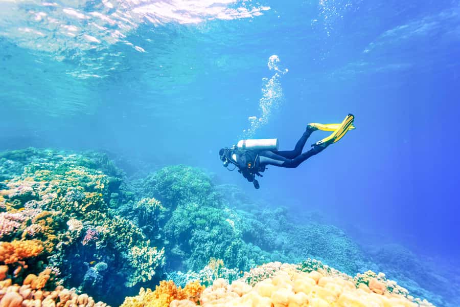 Bali: Padangbai Blue Lagoon Beginner's Dive Experience - Boarding a jukung for the Blue Lagoon