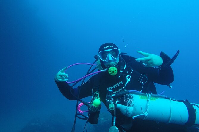 Basic Scuba Diver - Shallow-water exercises and a careful move farther out