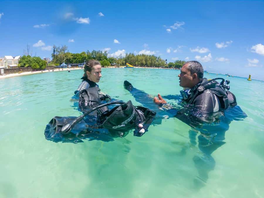 Blue Bay: LEARN TO DIVE TODAY with CORAL DIVING Team - Your first underwater breaths in Blue Bay