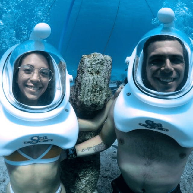Boracay: Island Hopping with Buffet Lunch & Helmet Diving - The buffet lunch gives the schedule a useful break