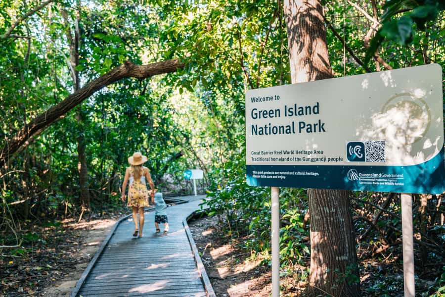 Cairns: Green Island and Seawalker Helmet Dive Combo - Extra activities and the real cost of the day