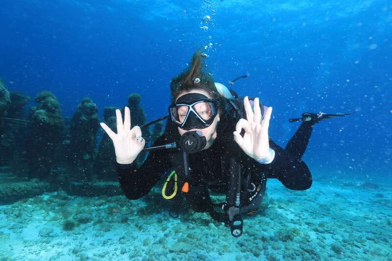 Cancun: Scuba Diving for Certified Divers, 3 options to dive - Punta Cancun reefs at 15 to 17 meters