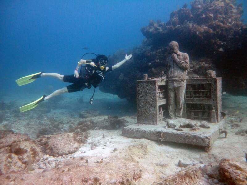 Cancún: Underwater Museum & Reef for Certified Scuba Divers - Key points at a glance