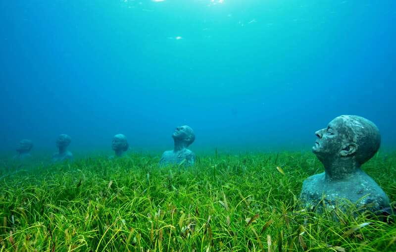 Cancún: Underwater Museum & Reef for Certified Scuba Divers - First tank: the underwater sculpture gallery