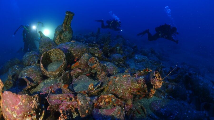 Catania : Diving for patented divers - Who should book this experience