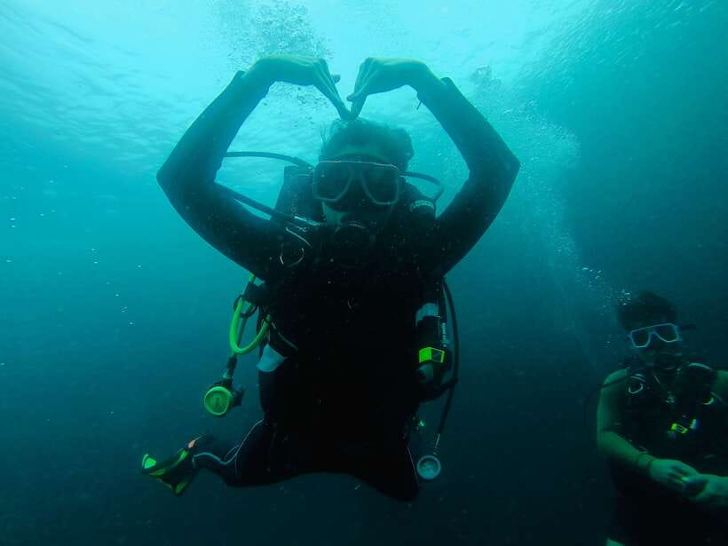 Cebu: Moalboal Scuba Diving with Sardines and Turtle Snorkel - Who will get the most from this trip