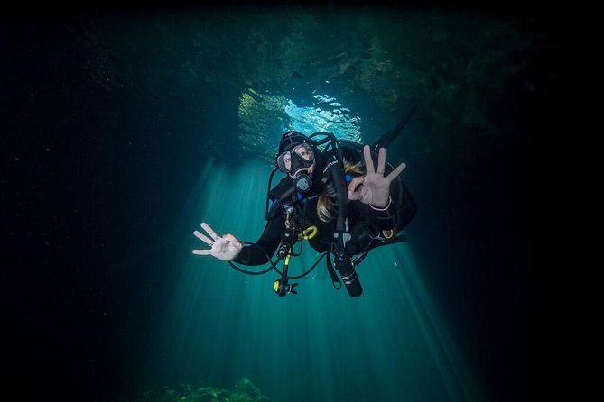 Cenotes 2-Tank Dive in Playa del Carmen/for certified divers only - A surface break with snacks and drinks