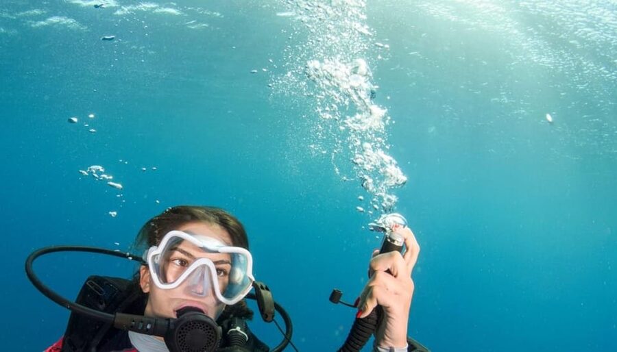 Chania: 2 Boat Dives for Certified Divers - The Kalyves briefing and equipment check