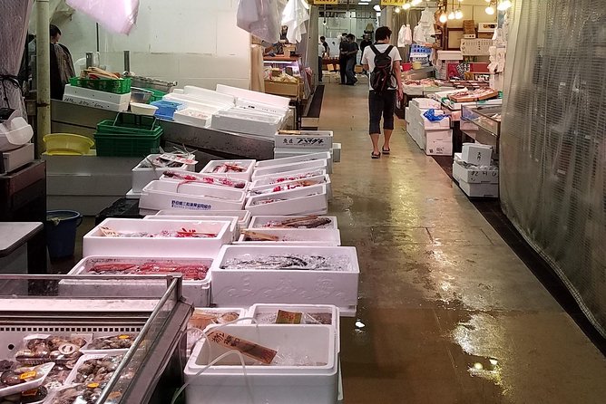 Deep Dive: Osaka Food Markets from Local to Luxurious! - Finish at Minami, Namba, and Dotonbori