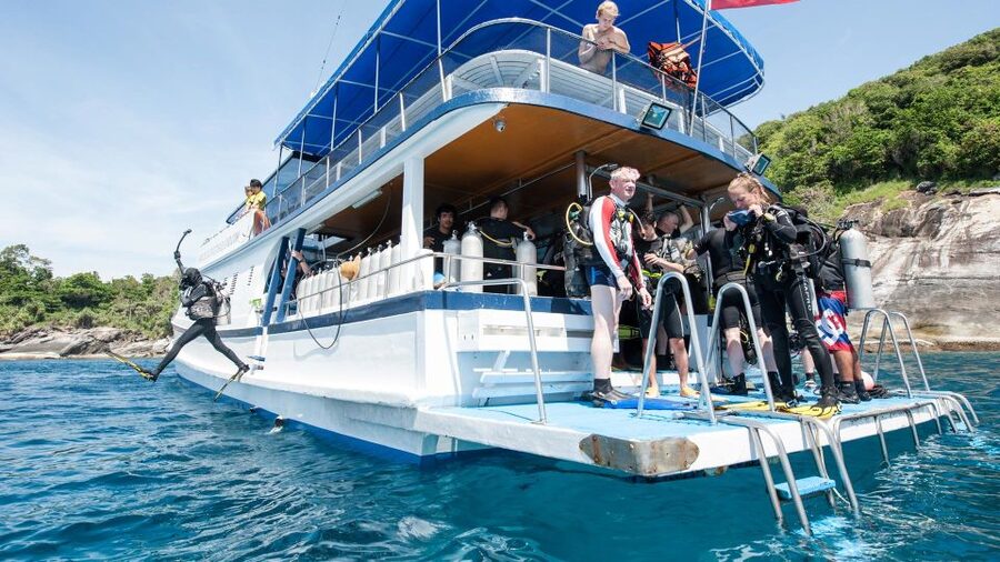 Didim: Scuba Diving Experience w/Hotel Pickup & Lunch - The underwater session at about 5 to 10 meters