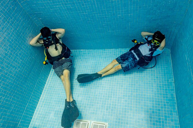 Discover Diving in the Reefs of Cozumel - Learning the equipment before the boat