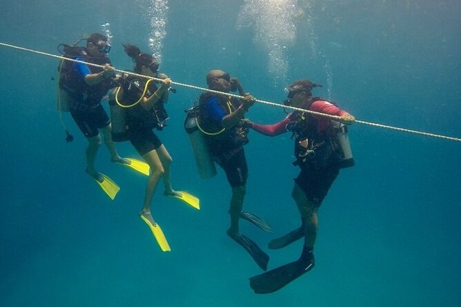Discover Scuba Diving - DSD - Theory first, then the pool