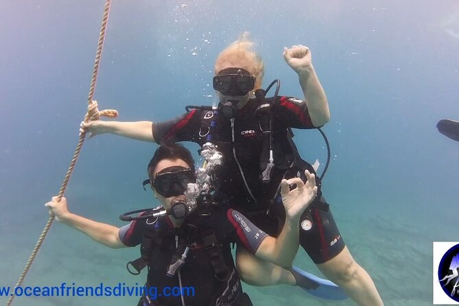 Discover Scuba Diving, free pictures included - The briefing: learning before entering the water