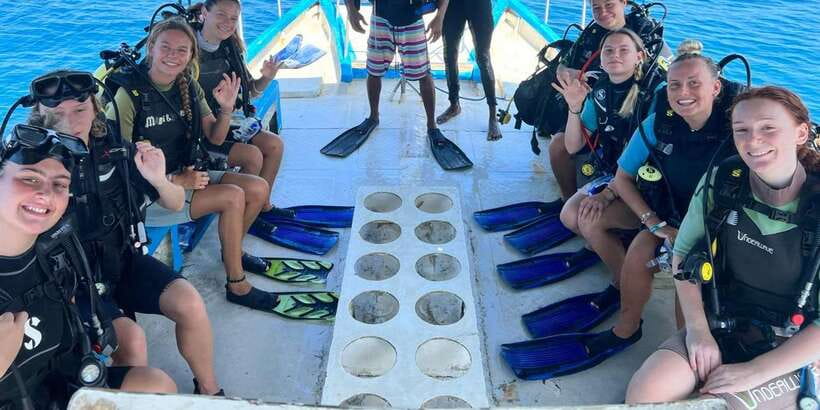 Discover Scuba Diving : Hikkaduwa : Scuba Diving - Calm-Water Practice Before the Open Water