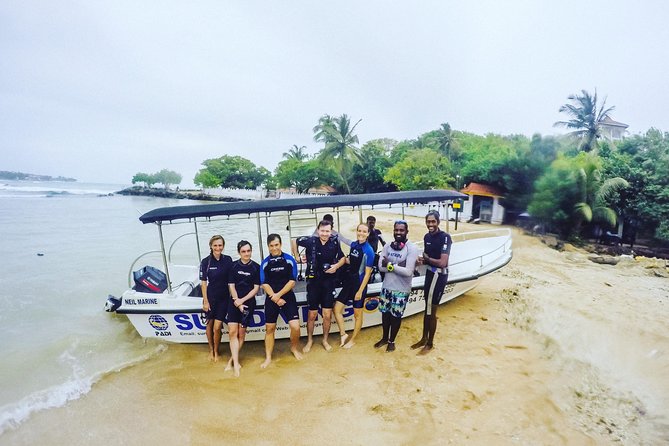 Discover SCUBA Diving in Beautiful Unawatuna Bay - The staff and level of supervision