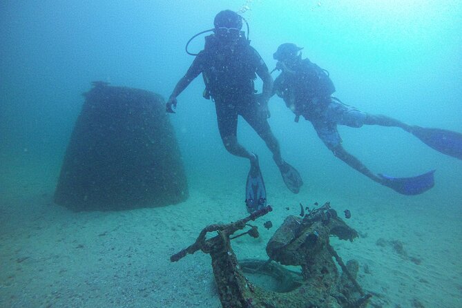Discover SCUBA Diving in Beautiful Unawatuna Bay - Learning the gear before entering open water