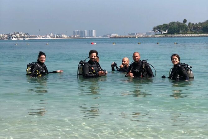 Discover Scuba Diving in Dubai - Moving from the beach into the underwater world