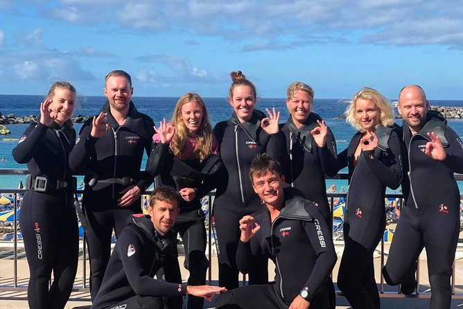 Discover Scuba diving in Gran Canaria with Hotel Pick-up - Why Amadores Bay works for a first scuba session