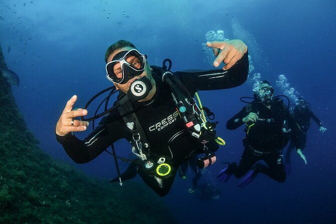 Diving baptism in the Montgrí Natural Park - Who will enjoy this most