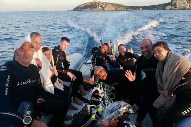 Diving baptism with cylinders (Introdive) at the Capo Carbonara Marine Protected Area - A possible boat ride toward Cavoli Island