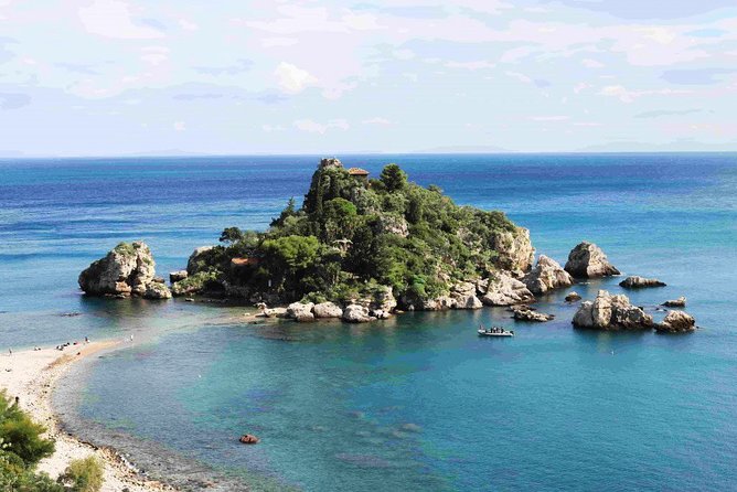 Diving for certified divers with PADI 5<em> Diving Resort – Taormina – What makes this morning special’ /></p>
<ul>
<li><strong>Two guided scuba sessions</strong> in the Isola Bella Marine Park, with local staff leading the way.</li>
<li><strong>Boat access from Giardini Naxos</strong>, including the transfer from the Sea Spirit base to the harbor.</li>
<li><strong>A useful mix of options</strong>, with try-scuba and snorkeling available during the same program.</li>
<li><strong>A proper break at Isola Bella</strong>, with fruit, iced tea, water, and access to a toilet if sea conditions allow.</li>
<li><strong>A distinctly Sicilian finish</strong>, with wine, almond biscuits, music, and views from the boat.</li>
<li><strong>A strong safety focus</strong>, including boat briefings, equipment checks, and clear instructions before each session.</li>
</ul>
<h2>Starting at 8:00 am at Hotel Naxos Beach</h2>
<p><img width="669" height="446" decoding="async" src=