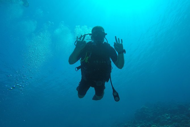 DSD "Discover Scuba Diving" (Min Age 10 Years) - Meeting at Aquamarina and Sea Breeze