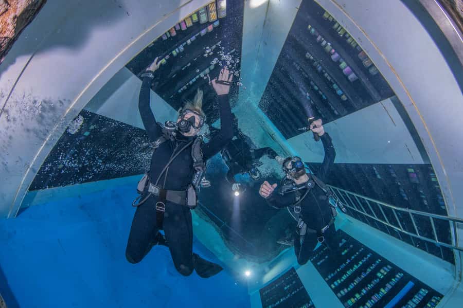 Dubai: Guided Scuba Dive for Certified divers at Deep Dive - What happens during the 2 to 3 hours