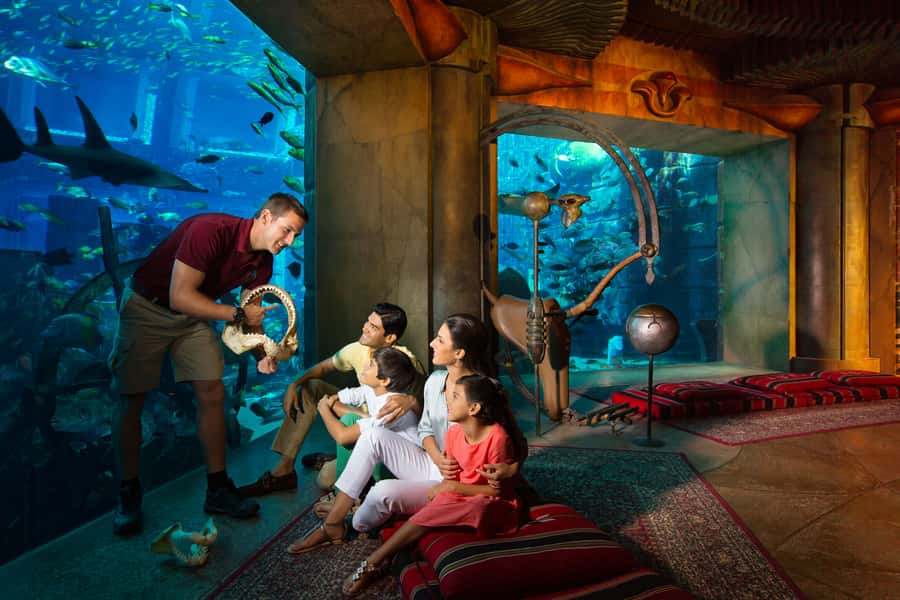Dubai: The Lost Chambers Aquarium Atlantis Diving Experience - Atlantis ruins beneath the surface