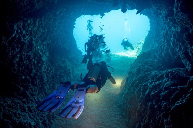Easy Fun Scuba Dive in El Nido - The 7:30 am meeting at Submariner