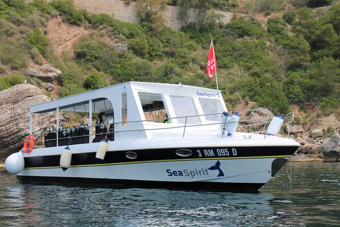 Exciting PADI Discover Scuba Diving Experience Isola Bella Marine Park Taormina - The 8:00 a.m. start at Sea Spirit Diving Resort