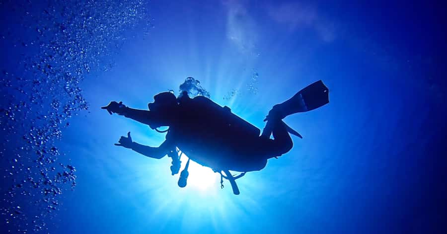 Explore Aqaba's Depths: Scuba Diving Tour, with Hotel Pickup - The 15-minute safety briefing at South Beach