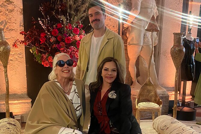 Fashionista's Dream: Dive in Milan's Trendsetting Scene min 2 pax - Milanese hotels, former monasteries, and an iconic square