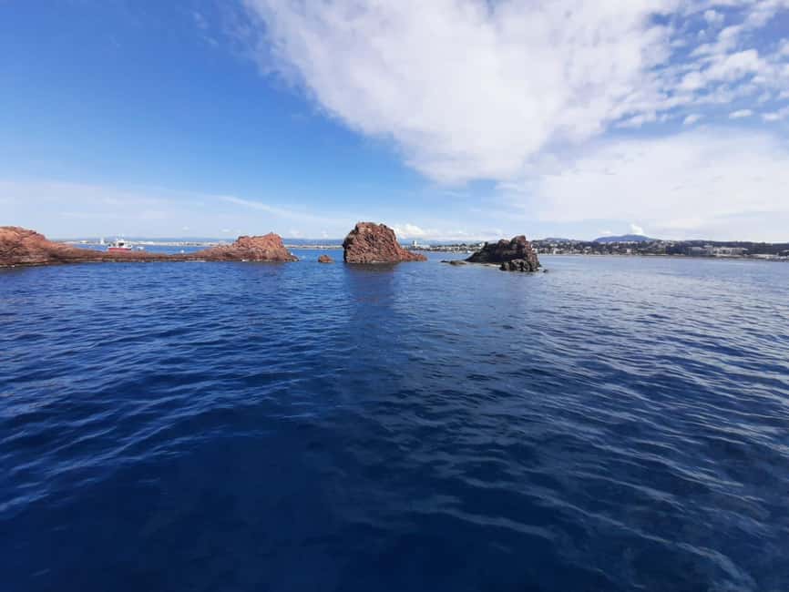 Fréjus: Diving Experience in Port-Fréjus with an Instructor - Equipment, Shared Gear, and Comfort