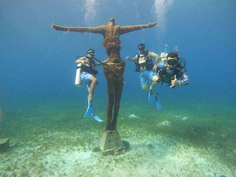 From Cozumel: Chankanaab Cozumel Scuba Diving - The Briefing and First Steps Underwater