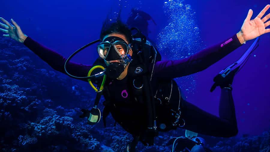 From Hurghada: Scuba Diving with Expert Guide & 2 Dives - Getting ready for your first underwater session