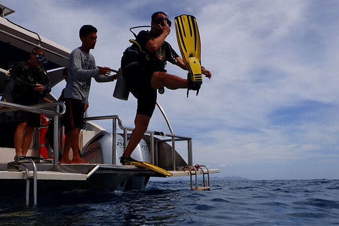 Full Day Diving Activity in Thailand with Lunch - What the first underwater session is like