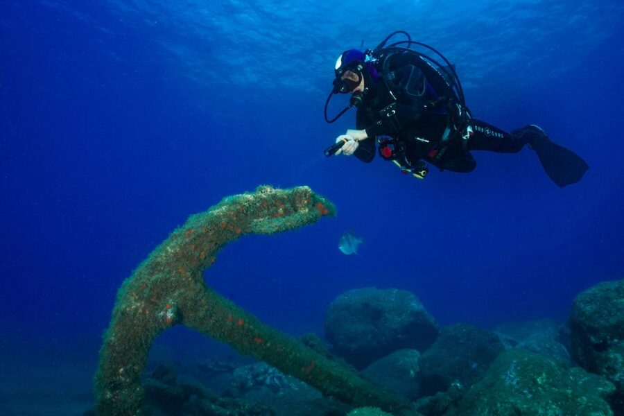 Funchal: Certified Scuba Diving, Guided Tour - The 30-minute briefing is more than paperwork