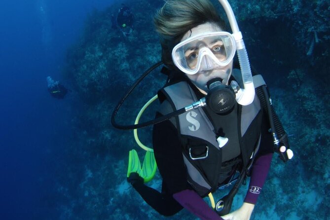 Get SCUBA Certified at San Juan - Learning skills in shallow water