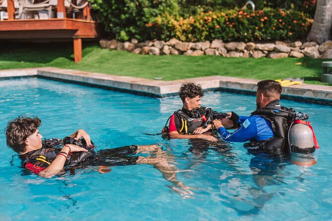 Half-Day Aruba Intro Diving Course for Beginners - Instructors who make the biggest difference