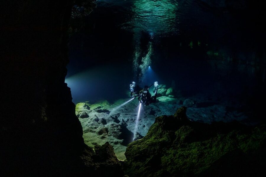 Half Day Dive Trip for Certified Divers - What makes the caverns special