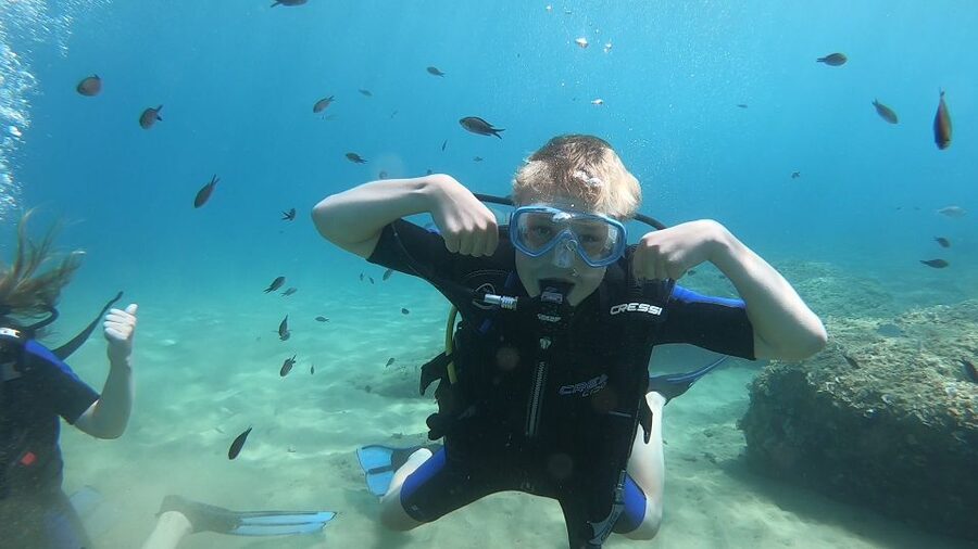 Heraklion: Beginner Scuba Diving Lesson with PADI Instructor - Why small groups matter for first-time scuba