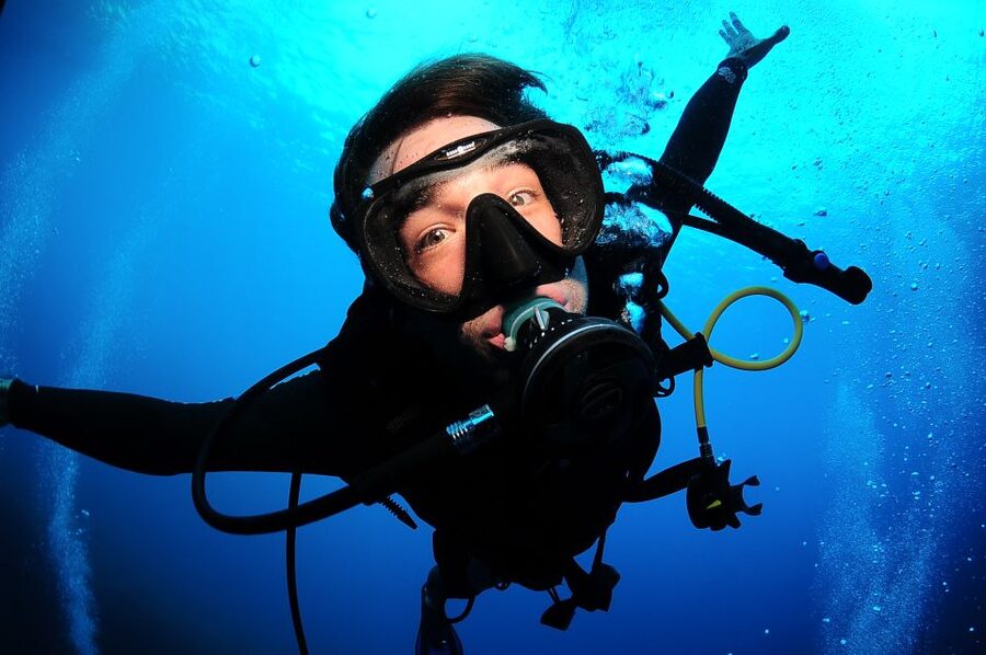 Ibiza: 3.5-Day PADI Open Water Dive Course - Day one: confined-water practice from 9:30 a.m.
