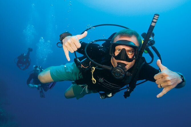 Intro and Professional Scuba Diving Cruise with Lunch in Hurghada - Lunch on the boat keeps the schedule simple