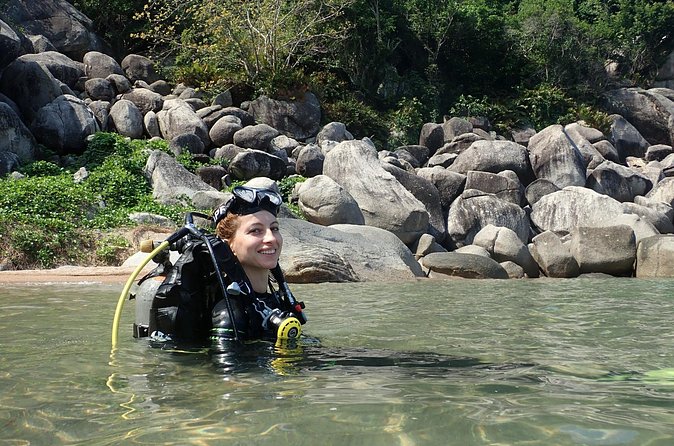 Introductory dive for non-certified divers - What the $226.49 price covers