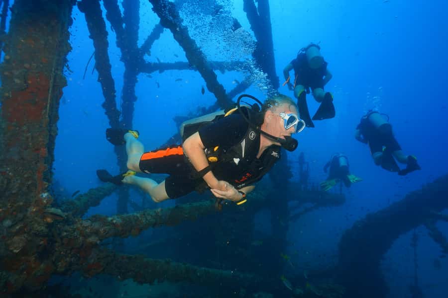 Koh Chang: 1-Day Dive Trip to Top Underwater Sites - What the first underwater session is like