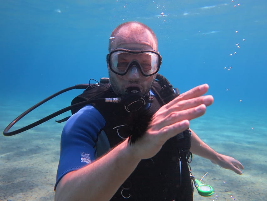 Kos: Beginner Scuba Diving from the Beach with Pickup - The briefing and equipment check