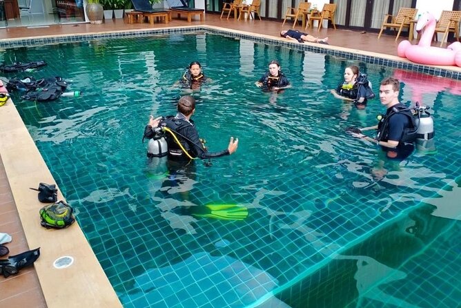 La Bombona Diving Koh Tao Open Water Course - Sail Rock adds a longer day and extra value